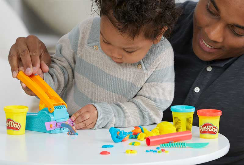 Play-Doh Fun Factory Starter Set – Ages 3+
